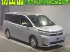 Toyota Voxy HYBRID X 2020