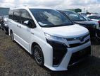 Toyota Voxy Hybrid (ZS Kerameki) 2019