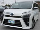 Toyota Voxy Hybrid ZS- KIRAMEKI 2020