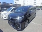 Toyota Voxy KIRAMIKI 2 2019