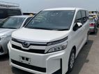Toyota Voxy Nonhybrid Push 2 D.p 2020