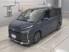 Toyota Voxy S-Z 2025