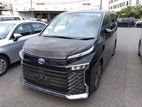 Toyota Voxy S-Z Black 3.5/42k km 2022