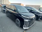 Toyota Voxy S-Z FULL LOADED 2023