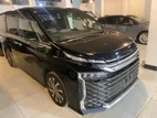 Toyota Voxy S-Z HYBRID 2023