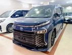 Toyota Voxy S-Z_READY_SHOWROOM 2022