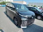 Toyota Voxy SZ Hybrid 2022