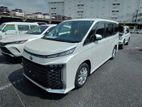 Toyota Voxy SZ Pearl R/55k km 2022