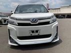 Toyota Voxy V HYBRID PEARL 2019