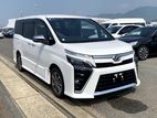 Toyota Voxy Z-S KIRAMEKI PEARL 2020