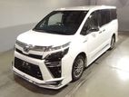 Toyota Voxy ZS hybrid kiramiko 2 2019