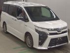 Toyota Voxy ZS-Kira Chilling TV 2019