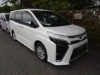 Toyota Voxy Zs kirameki 2 2020