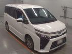 Toyota Voxy zs kirameki 2 2020