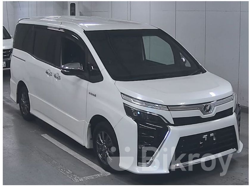 Toyota Voxy ZS KIRAMEKI 2020 for Sale in Baridhara | Bikroy