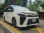 Toyota Voxy ZS KIRAMEKI 82KPEARL 2019