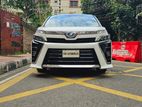 Toyota Voxy ZS-KIRAMEKI PEARL 2019