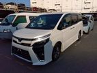 Toyota Voxy ZS KIRAMEKI PEARL 2020