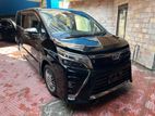 Toyota Voxy Zs Kiramik hy Black 2020