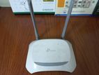 TP-LINK Dual Antenna Router 300 mbps