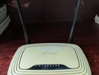 TP-LINK WR841n WiFi router