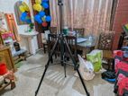 Tripod of DSLR camera ( Yunteng VCT-880RM )