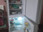 Frige for sell