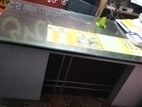 টেবিলটি বিক্রি করা হবে