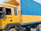 ট্রাক ও কভার ভ্যান