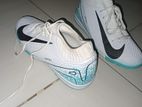 Turf Boot Size 40