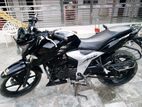 TVS Apache RTR 160 . 2022