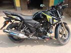 TVS Apache RTR . 2024