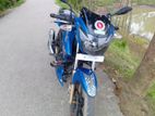 TVS Apache RTR Motorbik 2025