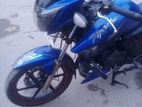 TVS Apache RTR . 2016