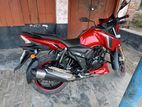 TVS Apache RTR . 2022