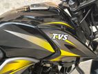 TVS Stryker S/D Cbs 2025