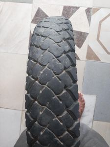 100/90/18 Tyre for Sale