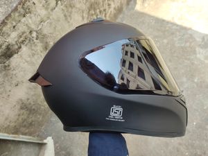 Almost Brand New Vega matte black Helmet for Sale