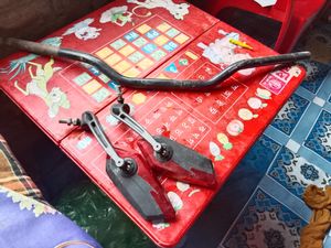 বাইকের লুকিং গ্লাস ও সোজা হ্যান্ডেল for Sale