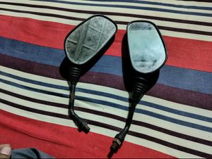 বাজাজ পালসার লুকিং গ্লাস for Sale