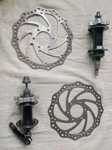 Ballbearing hub 36 holes with rotor. for Sale