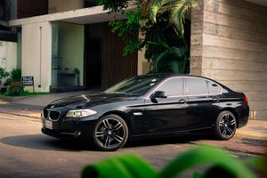 BMW 5 Series 520D F10 LUXURY 2011 for Sale