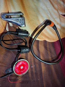 এক জোড়া ফগ লাইট একটি তালা হরেন হেলমেটের লক for Sale