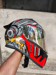 একটি হেলমেট বিক্রি for Sale