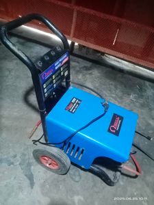গাড়ি ধোয়ার ওয়াসার মেশিন বিক্রি হবে। for Sale