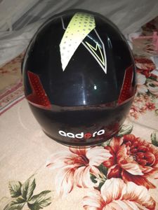 হেলমেটটি নতুন অবস্থায় আছে for Sale
