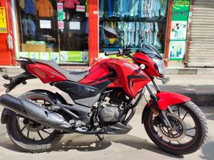 Hero Hunk 160 DD ABS 2022 for Sale