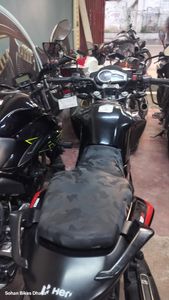 Hero Hunk fresh bike 2023 for Sale