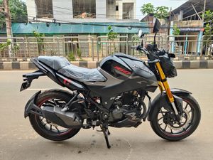 Hero Thriller 160R Refresh V4 DD ABS FI ON-TEST 2024 for Sale