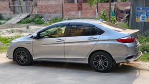 Honda Grace . 2017 for Sale